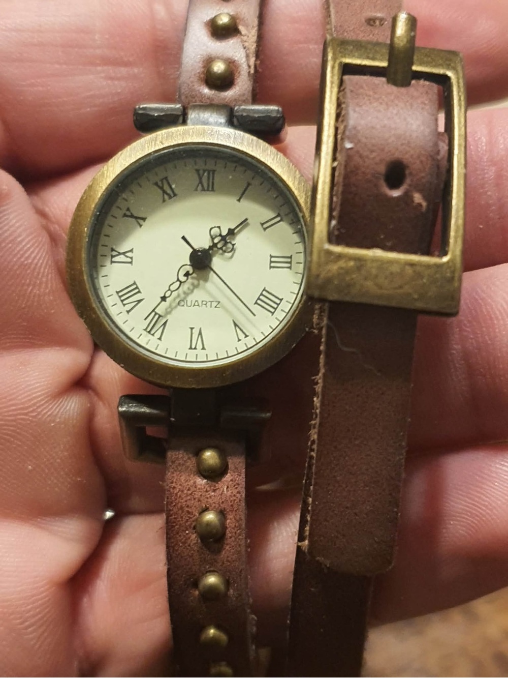 🦋10/$20🦋 Bronze/Yellow Studded Leather Double Loop Women's Watch.